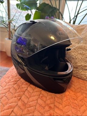 Bell Full-Face Women’s Motorcycle Helmet